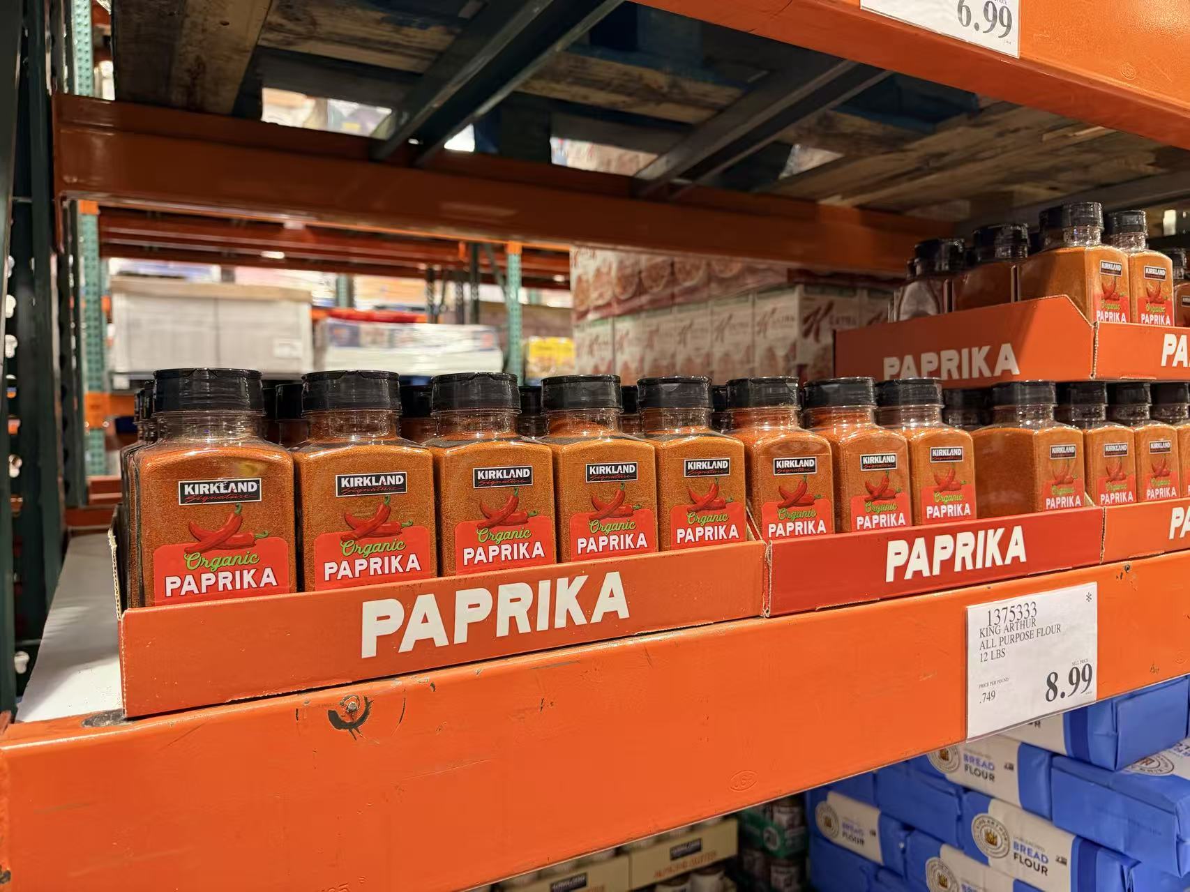 Kirkland Signature organic paprika on Costco warehouse shelf